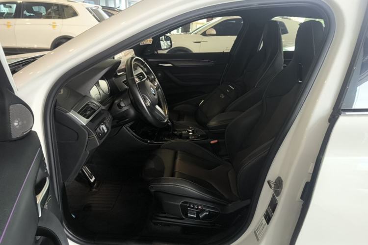 Used BMW X2 2023 sDrive 25i Shining Edition Left Front Seat