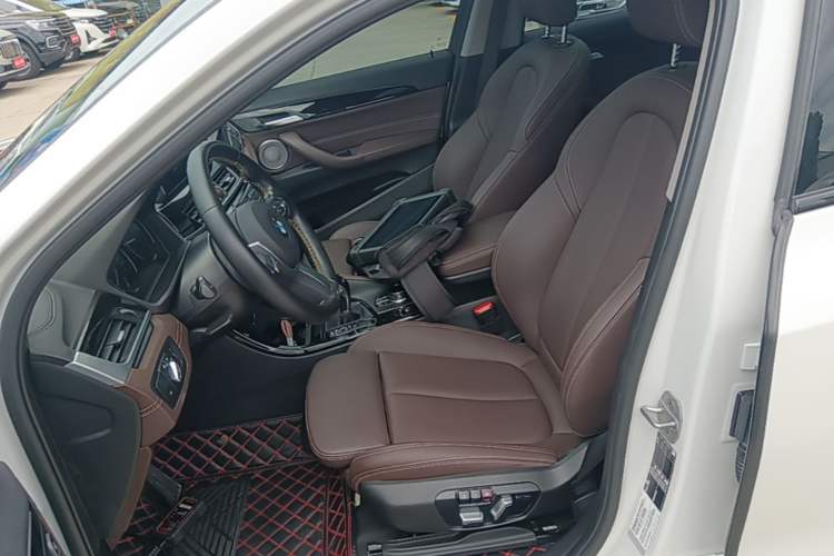 Used BMW X2 2023 sDrive25i M Sport Night Edition Left Front Seat