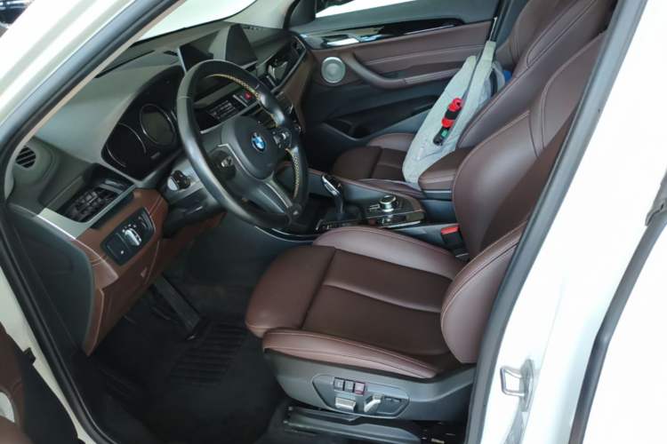 Used BMW X2 2023 sDrive25i M Sport Night Edition Left Front Seat