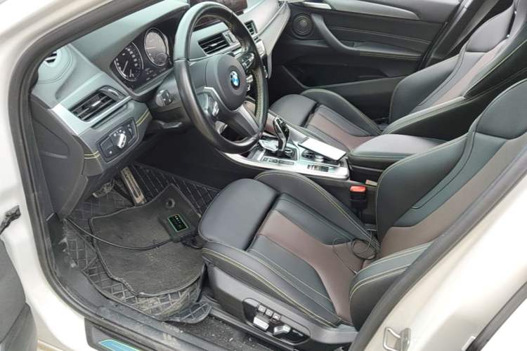 Used BMW X2 2023 sDrive 25i Shining Edition Left Front Seat