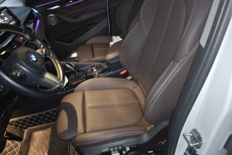 Used BMW X2 2023 sDrive25i M Sport Package Left Front Seat