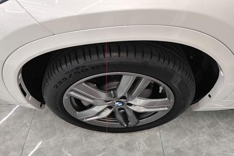 Used BMW X2 2023 sDrive25i M Sport Night Edition Left Front Wheel Hub