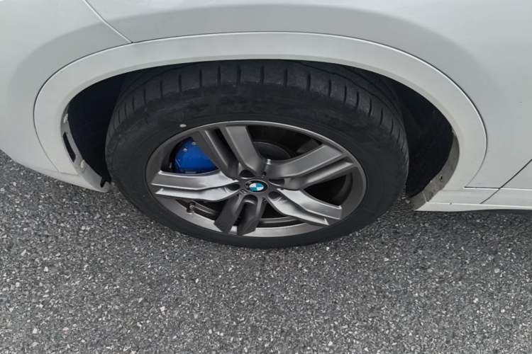 Used BMW X2 2023 sDrive25i M Sport Night Edition Left Front Wheel Hub