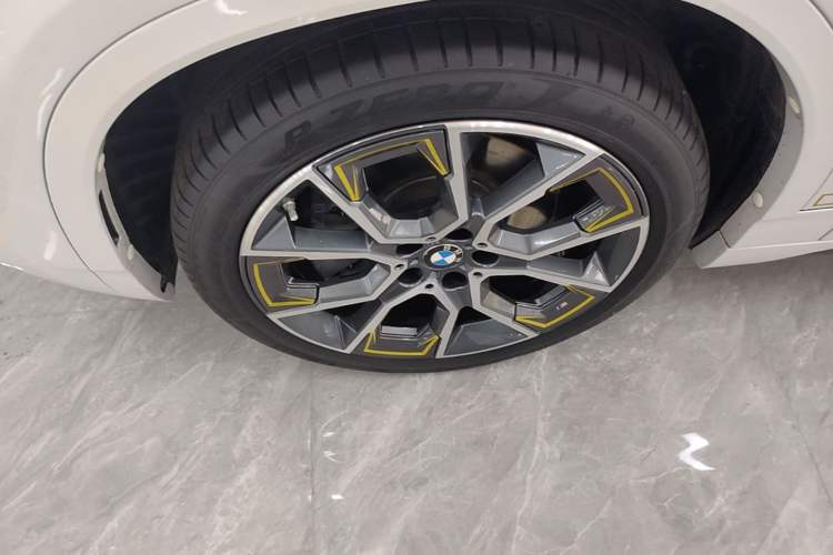 Used BMW X2 2023 sDrive 25i Shining Edition Left Front Wheel Hub