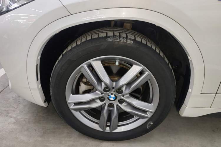 Used BMW X2 2023 sDrive25i M Sport Night Edition Left Front Wheel Hub