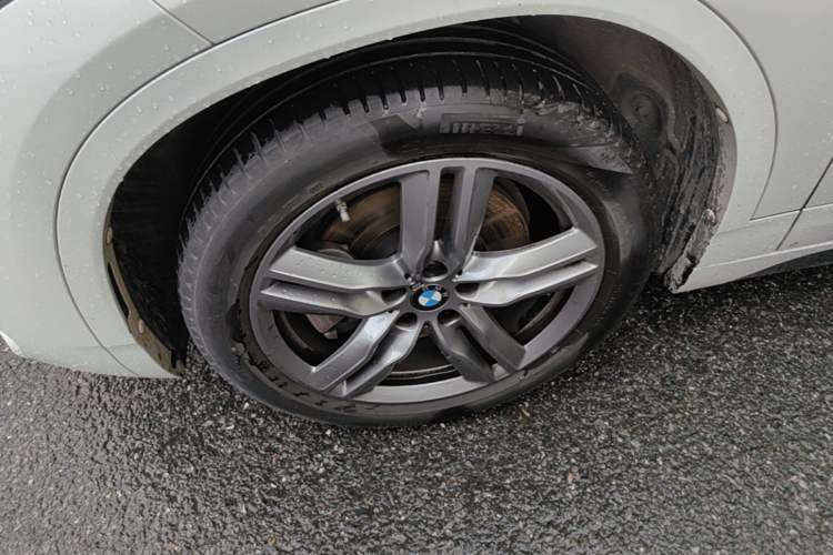 Used BMW X2 2023 sDrive25i M Sport Night Edition Left Front Wheel Hub