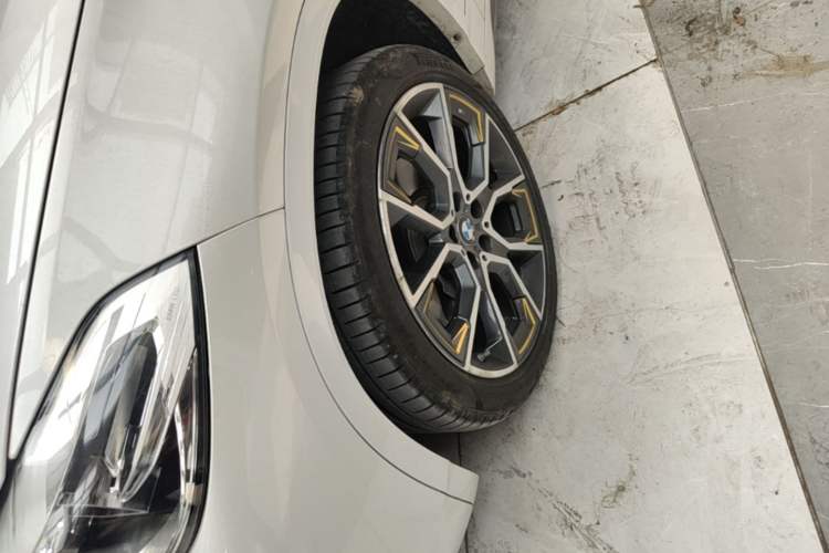 Used BMW X2 2023 sDrive 25i Shining Edition Left Front Wheel Hub
