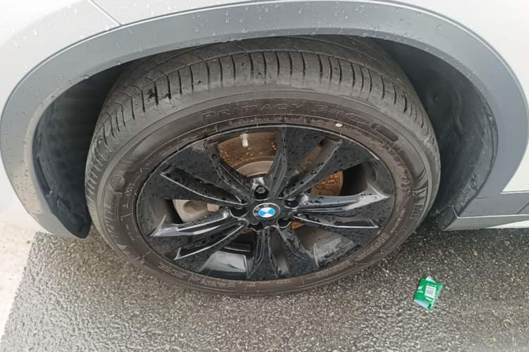 Used BMW X2 2023 sDrive25i M Sport Package Left Front Wheel Hub