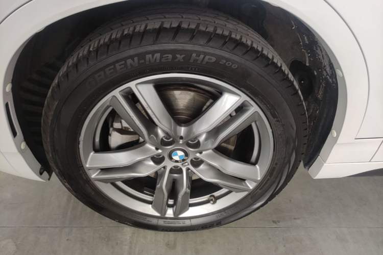 Used BMW X2 2023 sDrive25i M Sport Night Edition Left Front Wheel Hub