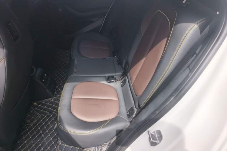 Used BMW X2 2023 xDrive 25i Shining Edition Left Rear Seat