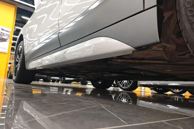 Used BMW X2 2023 sDrive25i M Sport Package Left Side Sill