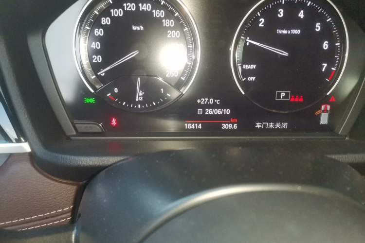 Used BMW X2 2023 sDrive25i M Sport Package Odometer Close Up