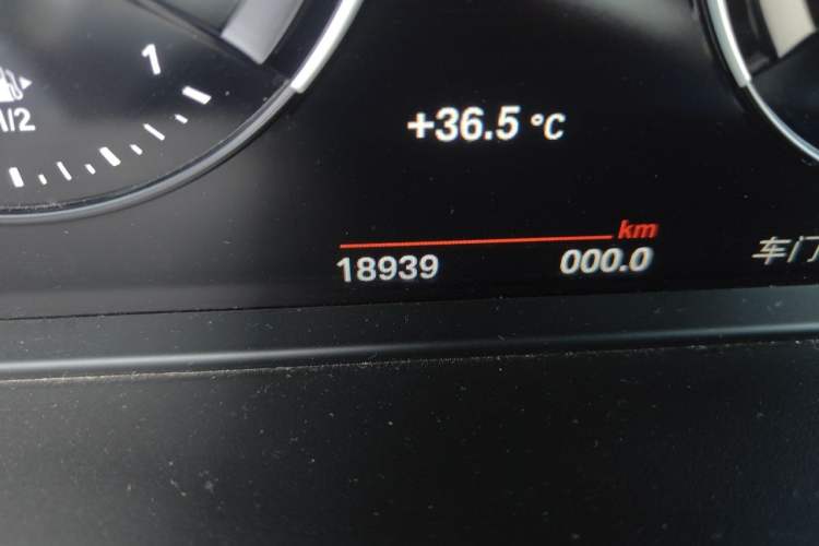 Used BMW X2 2023 sDrive25i M Sport Night Edition Odometer Close Up
