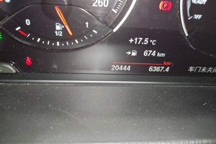 Used BMW X2 2023 sDrive25i M Sport Package Odometer Close Up