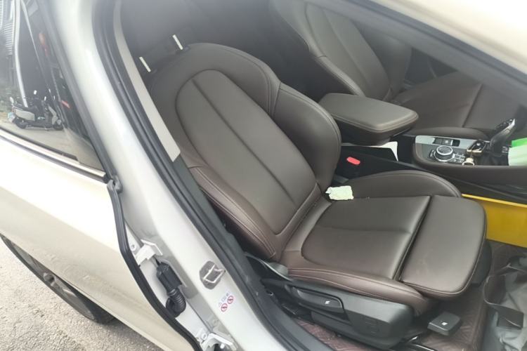 Used BMW X2 2023 sDrive25i M Sport Night Edition Right Front Seat
