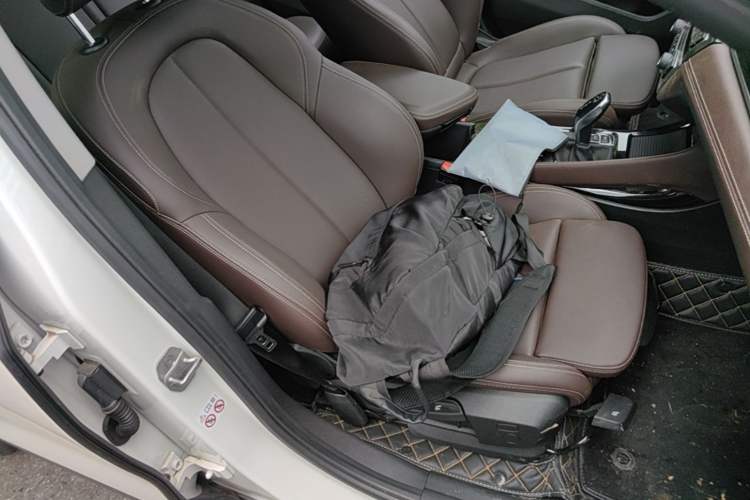 Used BMW X2 2023 sDrive25i M Sport Package Right Front Seat