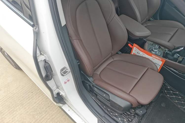 Used BMW X2 2023 sDrive25i M Sport Night Edition Right Front Seat