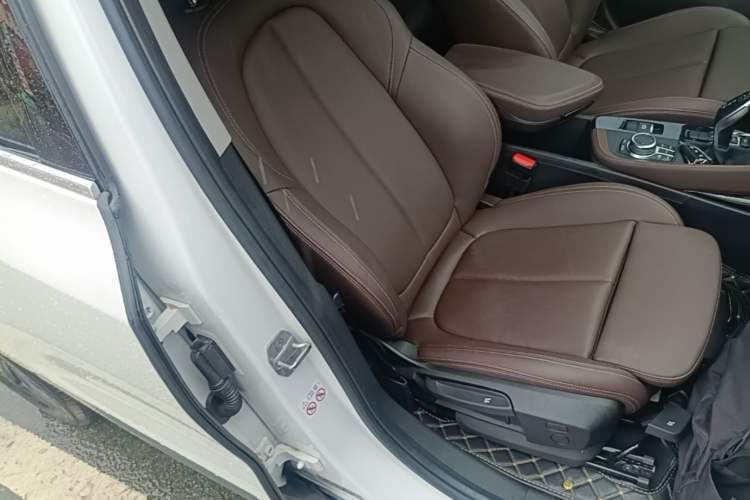 Used BMW X2 2023 sDrive25i M Sport Package Right Front Seat
