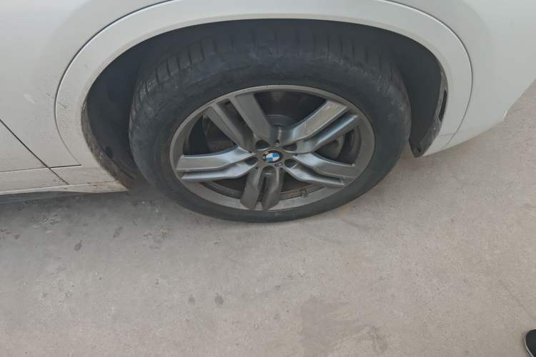 Used BMW X2 2023 sDrive25i M Sport Night Edition Right Front Wheel Hub