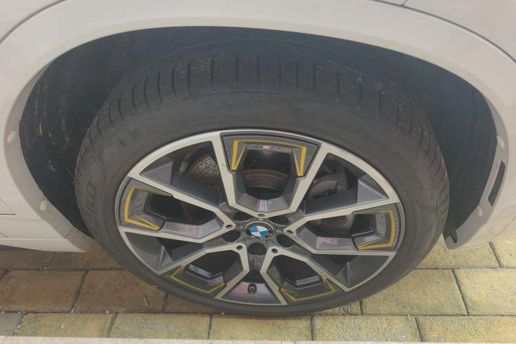 Used BMW X2 2023 sDrive 25i Shining Edition Right Front Wheel Hub