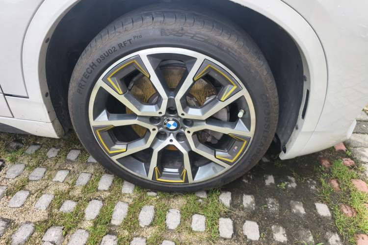 Used BMW X2 2023 xDrive 25i Shining Edition Right Front Wheel Hub