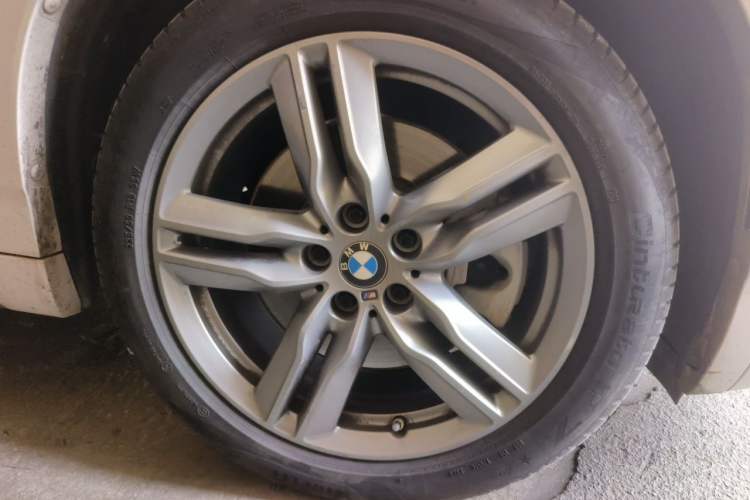 Used BMW X2 2023 sDrive25i M Sport Night Edition Right Front Wheel Hub