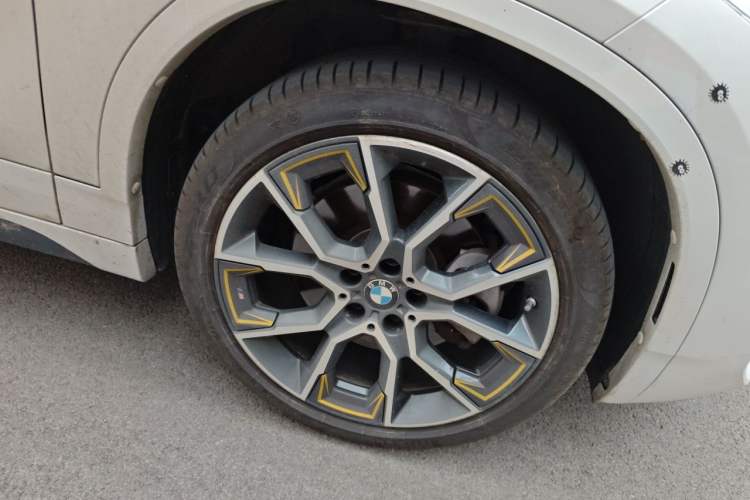 Used BMW X2 2023 sDrive 25i Shining Edition Right Front Wheel Hub