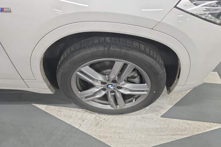 Used BMW X2 2023 sDrive25i M Sport Night Edition Right Front Wheel Hub