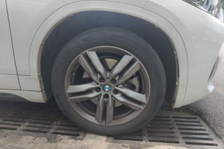 Used BMW X2 2023 sDrive25i M Sport Night Edition Right Front Wheel Hub
