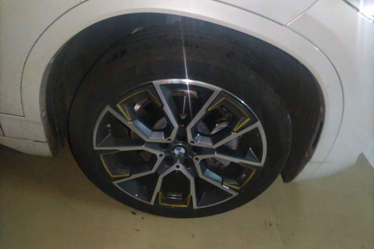 Used BMW X2 2023 sDrive 25i Shining Edition Right Front Wheel Hub