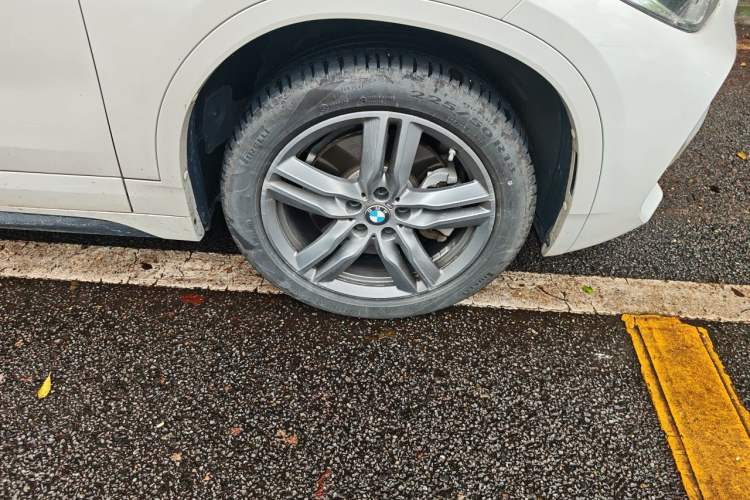 Used BMW X2 2023 sDrive25i M Sport Night Edition Right Front Wheel Hub