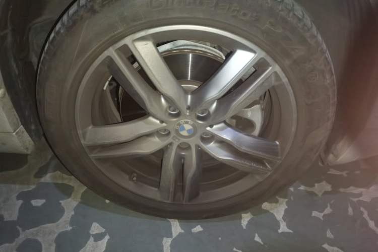 Used BMW X2 2023 sDrive25i M Sport Night Edition Right Front Wheel Hub