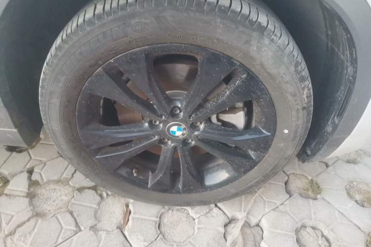 Used BMW X2 2023 sDrive25i M Sport Package Right Front Wheel Hub