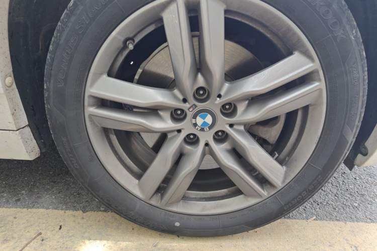 Used BMW X2 2023 sDrive25i M Sport Night Edition Right Front Wheel Hub
