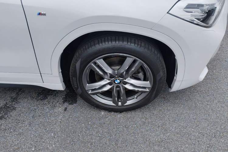 Used BMW X2 2023 sDrive25i M Sport Night Edition Right Front Wheel Hub