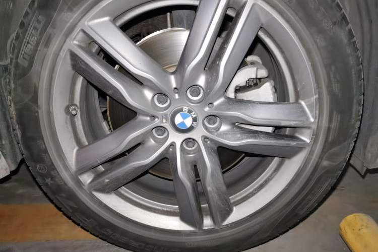 Used BMW X2 2023 sDrive25i M Sport Night Edition Right Front Wheel Hub