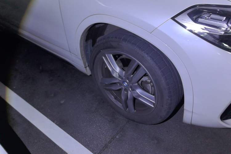 Used BMW X2 2023 sDrive25i M Sport Night Edition Right Front Wheel Hub