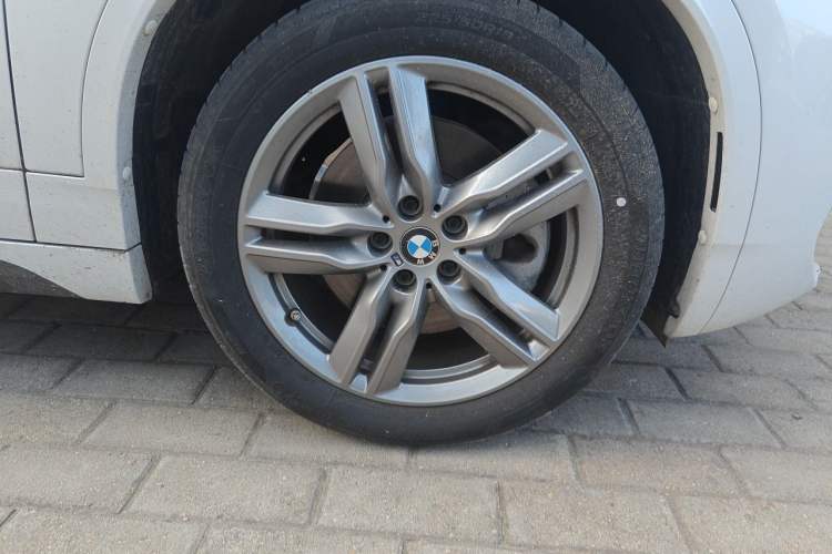 Used BMW X2 2023 sDrive25i M Sport Night Edition Right Front Wheel Hub