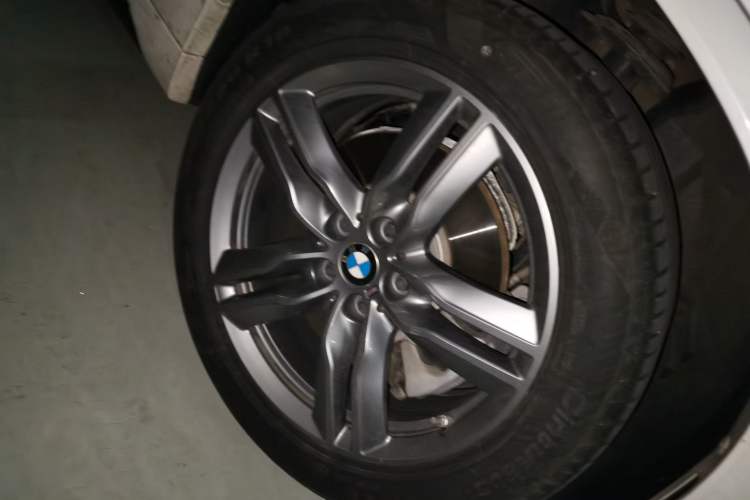 Used BMW X2 2023 sDrive25i M Sport Night Edition Right Front Wheel Hub