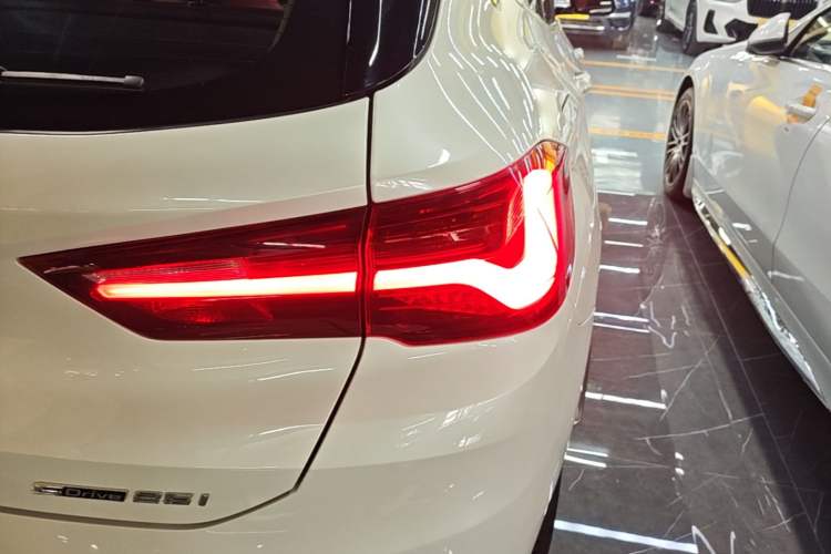 Used BMW X2 2023 sDrive25i M Sport Package Right Rear Taillight