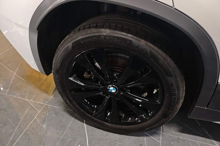 Used BMW X2 2023 sDrive25i M Sport Package Right Rear Wheel Hub