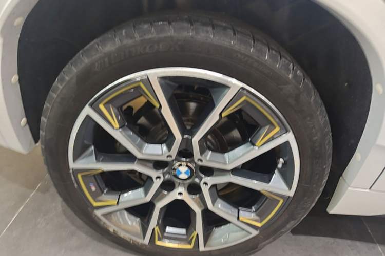 Used BMW X2 2023 xDrive 25i Shining Edition Right Rear Wheel Hub