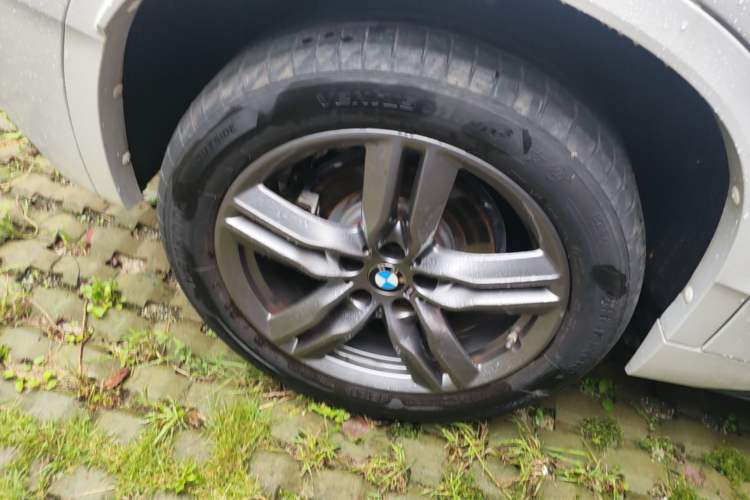 Used BMW X2 2023 sDrive25i M Sport Night Edition Right Rear Wheel Hub