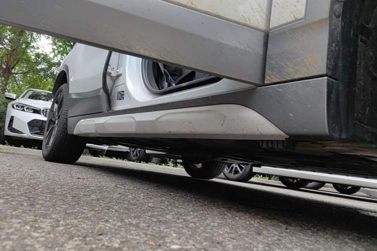 Used BMW X2 2023 sDrive25i M Sport Package Right Side Sill