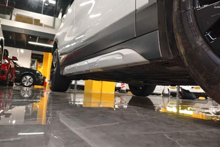 Used BMW X2 2023 sDrive25i M Sport Package Right Side Sill