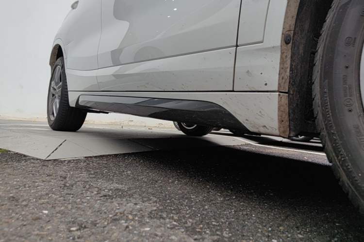 Used BMW X2 2023 sDrive25i M Sport Night Edition Right Side Sill