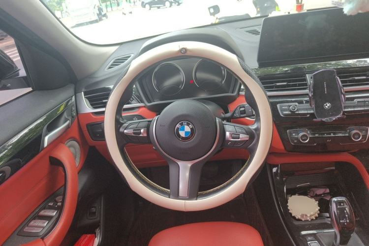 Used BMW X2 2023 sDrive25i M Sport Night Edition Steering Wheel