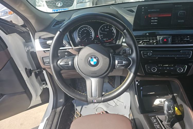 Used BMW X2 2023 sDrive25i M Sport Night Edition Steering Wheel
