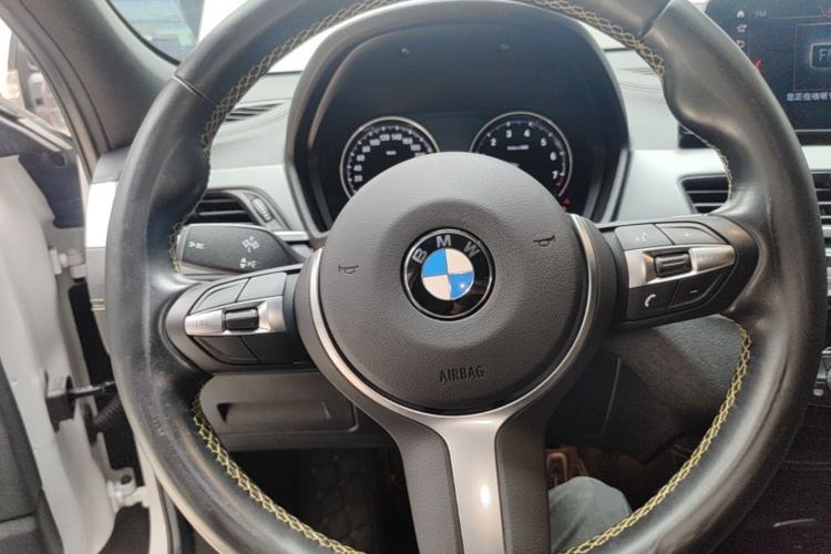 Used BMW X2 2023 sDrive 25i Shining Edition Steering Wheel