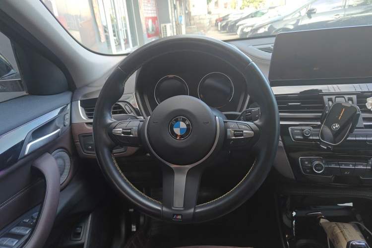 Used BMW X2 2023 sDrive25i M Sport Night Edition Steering Wheel